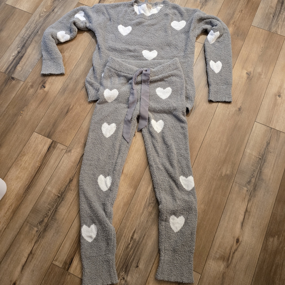 Hem & Thread Cozy Gray Heart Pajama Set